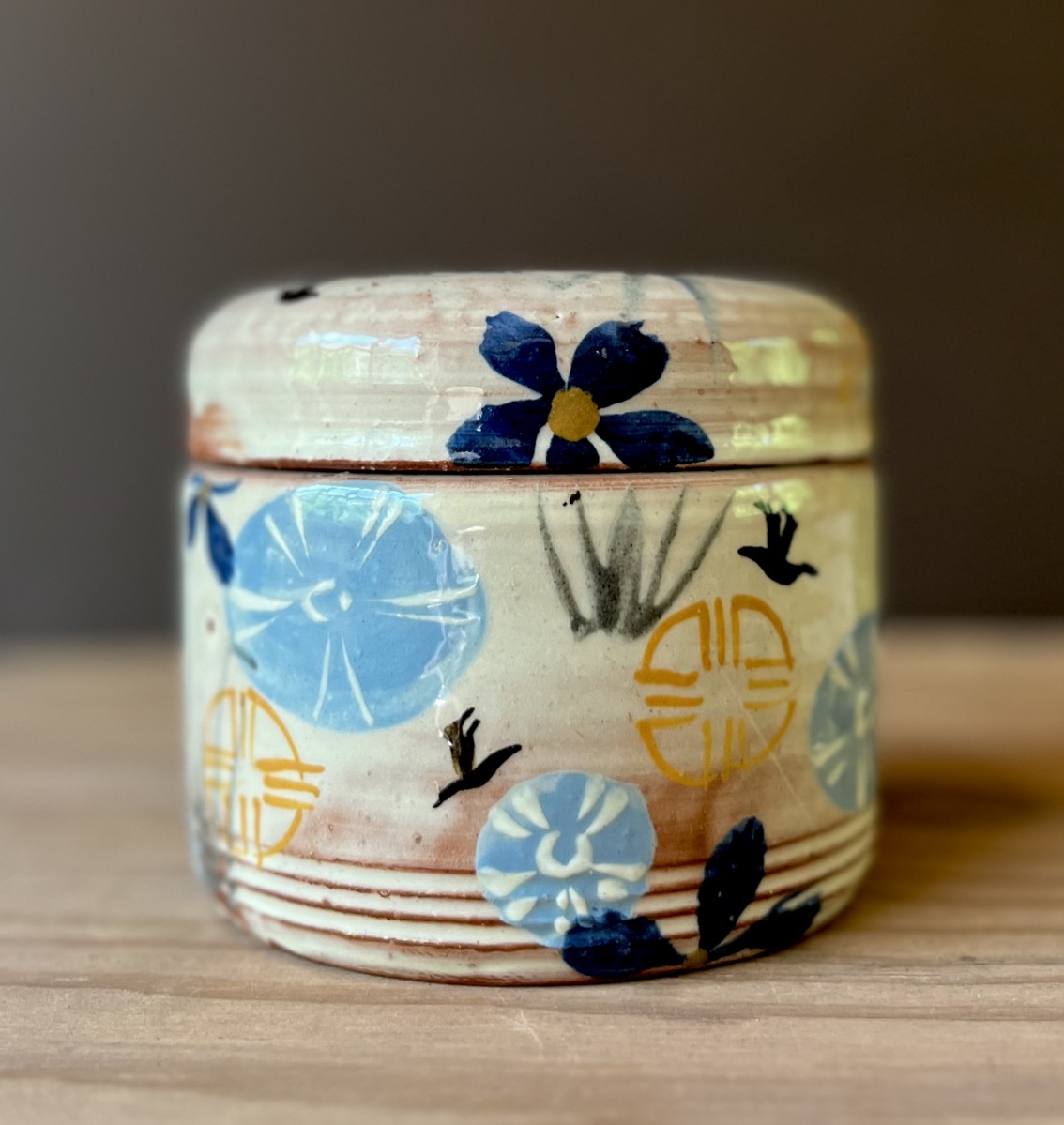 Wide lidded jar